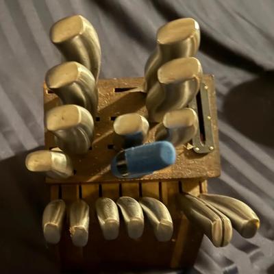 Chicago Cutlery Stainless Steel Knife Block Set – Wood Block, Multi-Piece