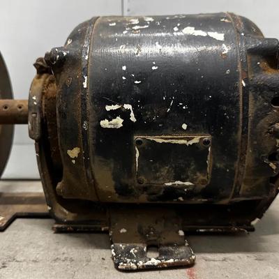 Vintage Heavy-Duty Bench Grinder / Buffer – Cast Iron Housing