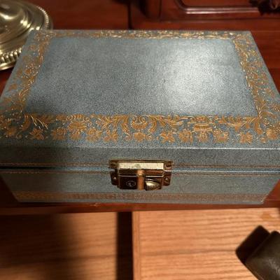 Sale Photo Thumbnail #136