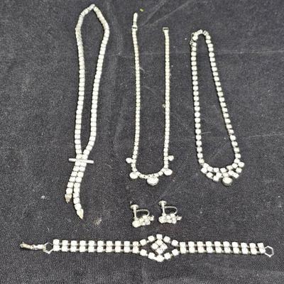 Sale Photo Thumbnail #181