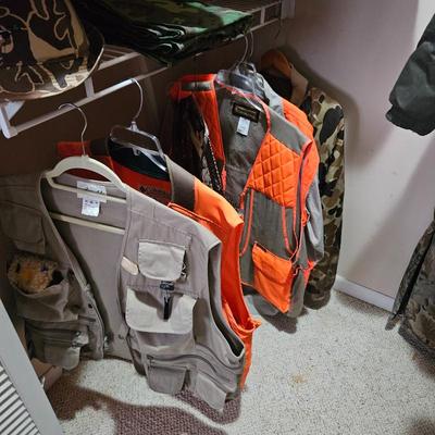 Sale Photo Thumbnail #80: Hunting wear