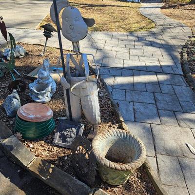 Various yard art