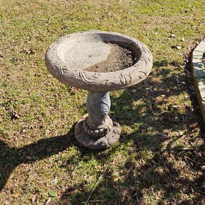 Heavy bird bath