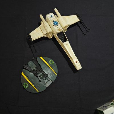 Sale Photo Thumbnail #4: Vintage Xwing fighter and Battlestar Galactia]ca