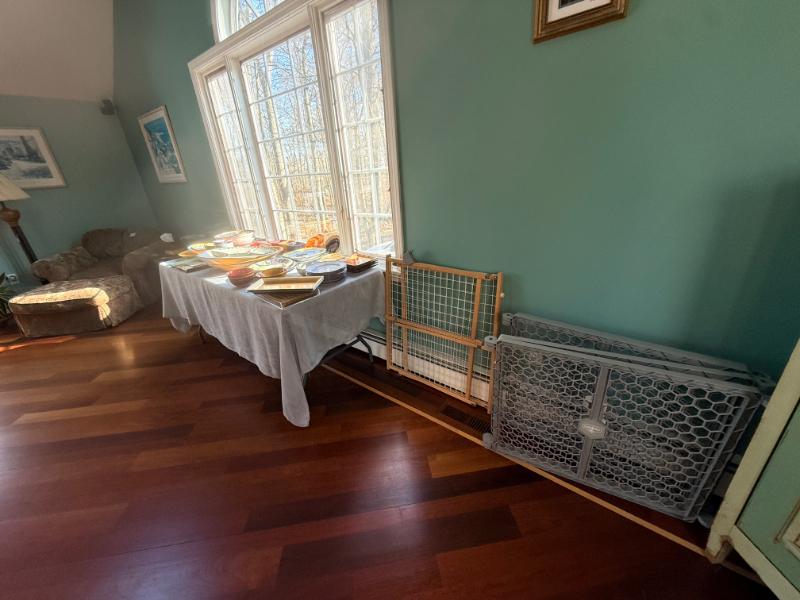 Sale Photo Thumbnail #12