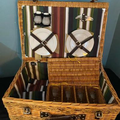 Picnic Basket 