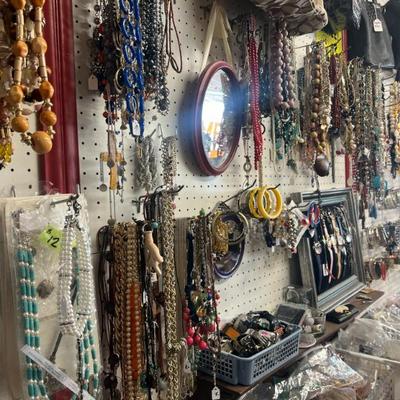 Sale Photo Thumbnail #31