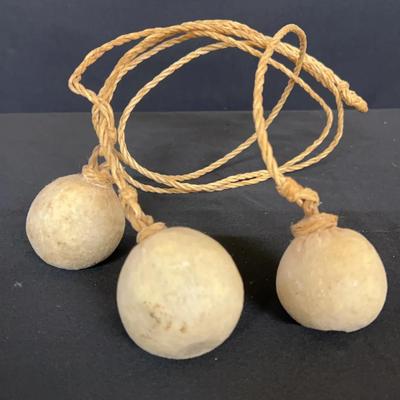 Bolas Theowing Weapon/Hunting Tool (Boleadoras)