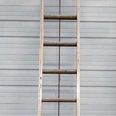 Werner Job Master Tupe II Commercial Ladder 28ft