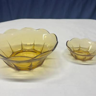 Anchor Hocking Swedish Modern Scalloped Amber Glass Bowls