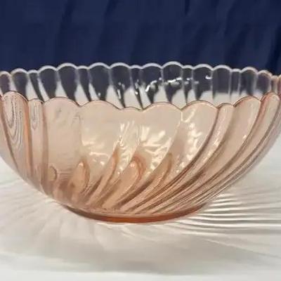 Arcoroc Rosaline Pink Swirl Glass Serving Bowl