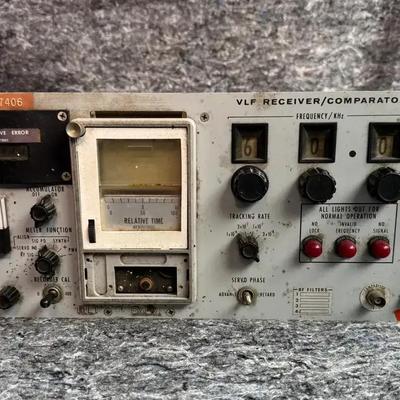 Fluke 207-13 | VLF Receiver/Comparator | Test & Measurement Equipment