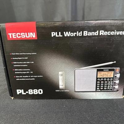 Tecsun PL-880 | PLL World Band Receiver | Portable Radio Equipment