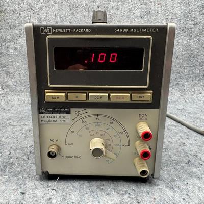 Hewlett-Packard 3469B | Digital Multimeter | Powers On