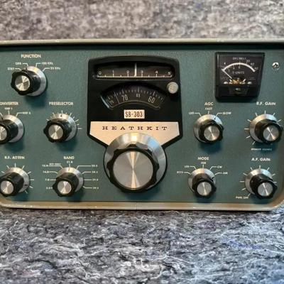 Heathkit SB-303 | Communications Receiver | Amateur Radio Equipment