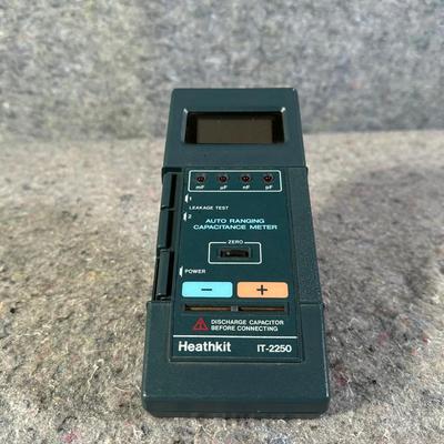 Heathkit IT-2250 | Auto-Ranging Capacitance Meter | Test & Measurement Equipment