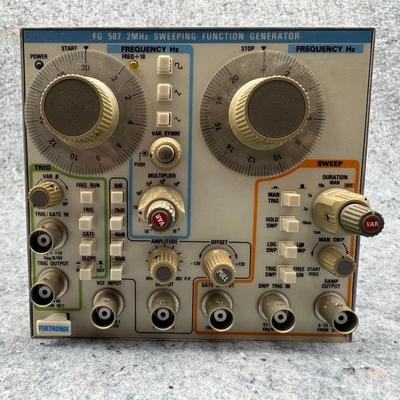 Tektronix FG 507 2MHz Sweeping Function Generator | TM500 Series Plug-In Module