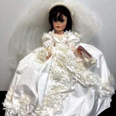 Madame Alexander Scarlett Bride #2258 Lot2