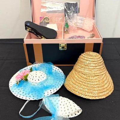 Madame Alexander Cissy’s European Holiday Trunk Set