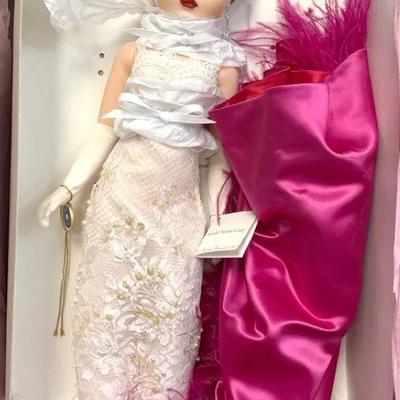 Madame Alexander “Arnold Scaasi” Cissy #22580