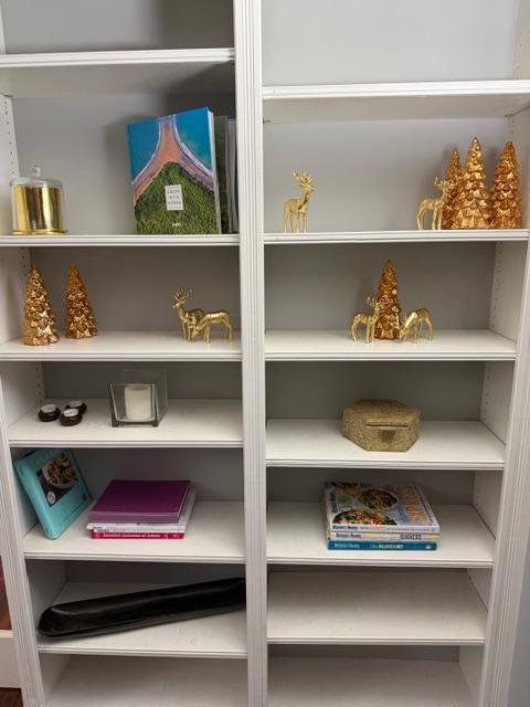 Sale Photo Thumbnail #44