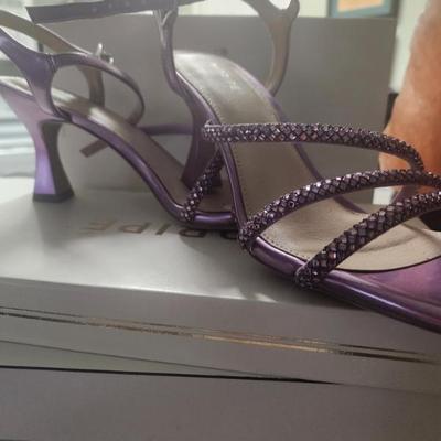 Sale Photo Thumbnail #104