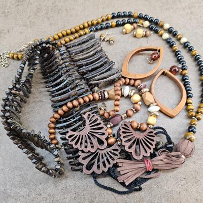 Sale Photo Thumbnail #60