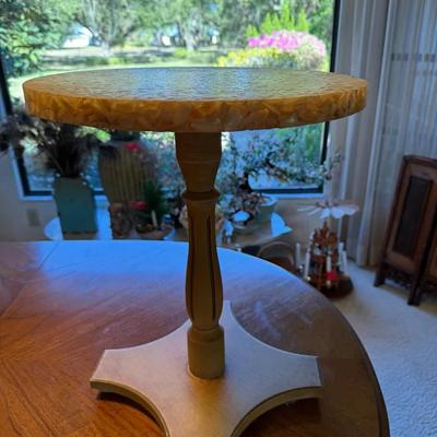 Vintage Round Pedestal Accent Table with Shell Inlay Top