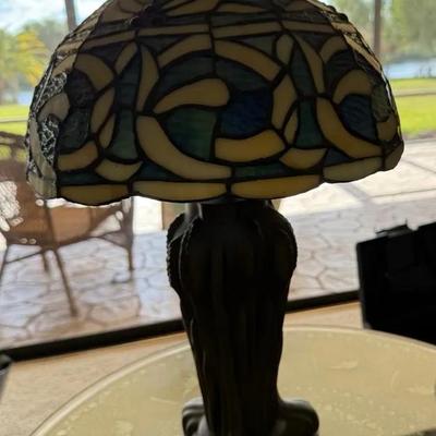 Tiffany-Style Stained Glass Table Lamp with Floral Shade