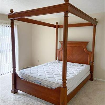 Four Poster Canopy Queen Bed.jpg