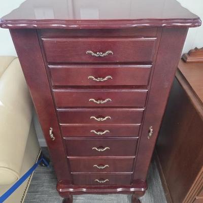 Sale Photo Thumbnail #120