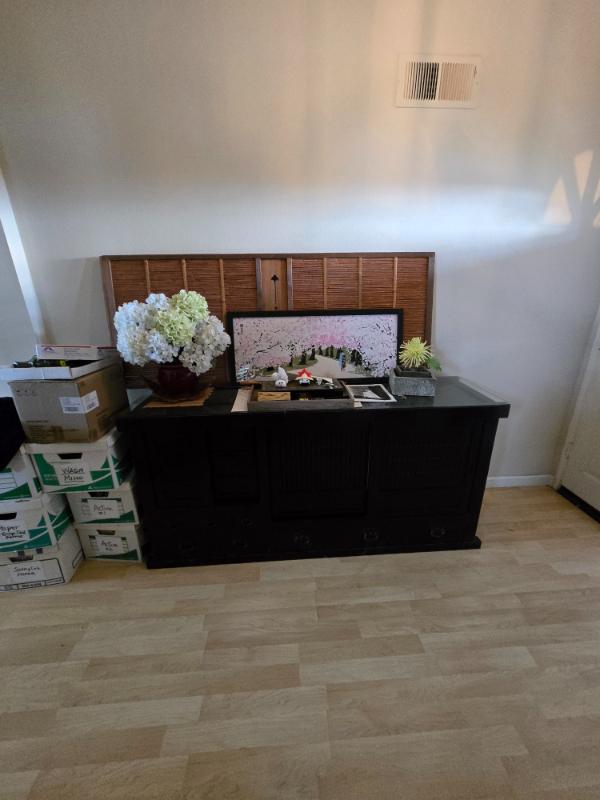 Sale Photo Thumbnail #2