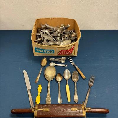 Vintage Meat Roast Carving Set & Large Assortment Of Plated Silverware