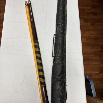 Vintage 18oz. Que Stick With Inlays And Leather Case: 56 1/2”