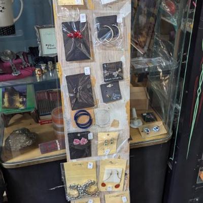 Sale Photo Thumbnail #306