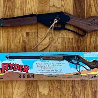 Daisy 1938B Red Ryder BB Gun With Original Box And Manual