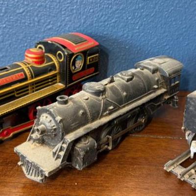 Vintage Tin Lithograph General W20 W&ARR Toy Train And A Lionel Scout With 1110 Die Cast Steamer
