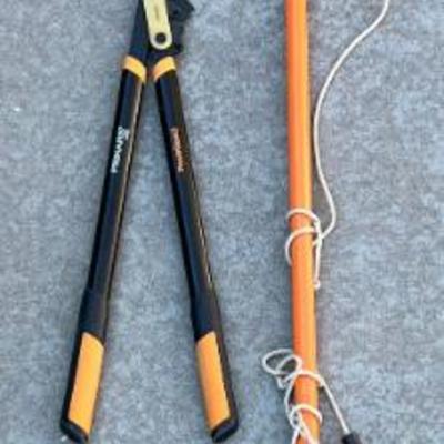 
Fiskars Pole Saw And Power Gear 2 Pruners