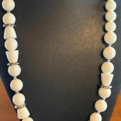Vintage Trifari White Bead And Silver Accent 24 Inch Necklace With Original Tag