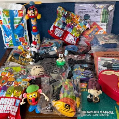 Assorted Vintage Restaurant Toys - Mcdonalds, Wendys, Arbys, Disney, And More