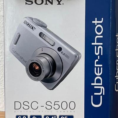 Sony Cyber-shot D-C-S500 Camera With Original Box