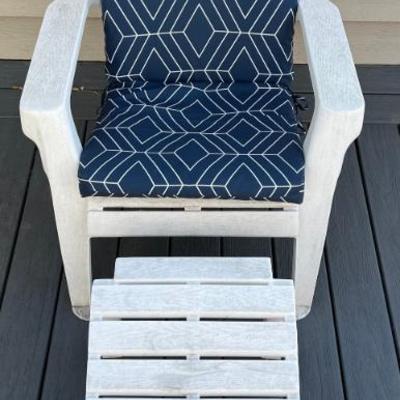 
Light Weight Plastic Patio Arm Chair With Matching Foot Rest And Cushion