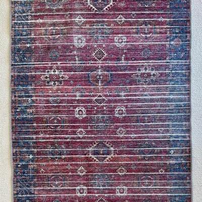 Maahru Collection 47" X 42" Polyester Rug