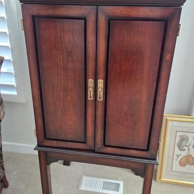 Sale Photo Thumbnail #23