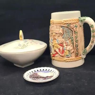 Pabst Blue Ribbon, Anheuser Bush and floral lidded dish