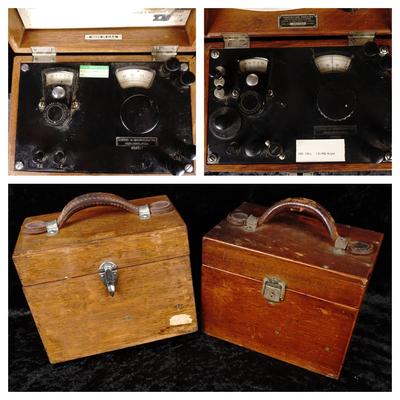 Lot of 2 Vintage Leeds & Northrup Potentiometer Indicators - Philadelphia, USA - Oak Cases