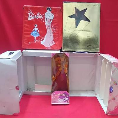 Vintage Barbie Storage & Collectibles
