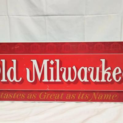 Vintage Old Milwaukee Beer Light Box Sign - "Tastes as Great as its Name"
