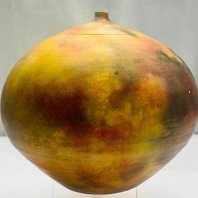 Alvin Leung: Hand-Thrown Atmospheric Pit-Fired Vessel