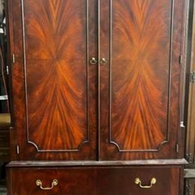 Sale Photo Thumbnail #2